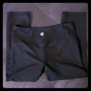 Used, Scorpio Sol Black Leggings